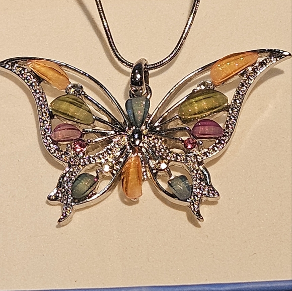 Butterfly Beaded Silver Necklace - Picture 10 of 11
